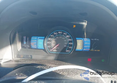 2010 Ford Fusion Hybrid z USA, uszkodzony, nr VIN 3FADP0L31AR160222